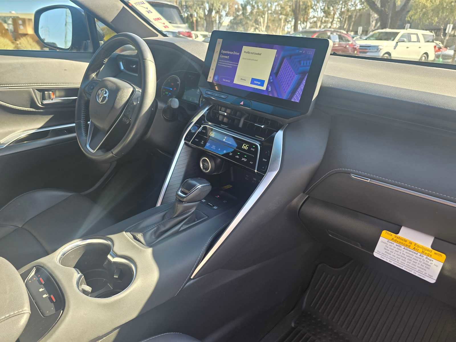 Used 2023 Toyota Venza Nightshade image 12