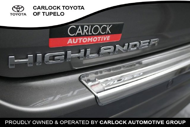 Used 2025 Toyota Highlander Platinum AWD/4WD image 14