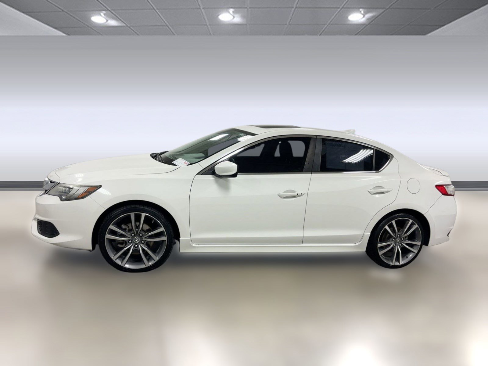 Used 2018 Acura ILX w/ Special Edition Package image 2