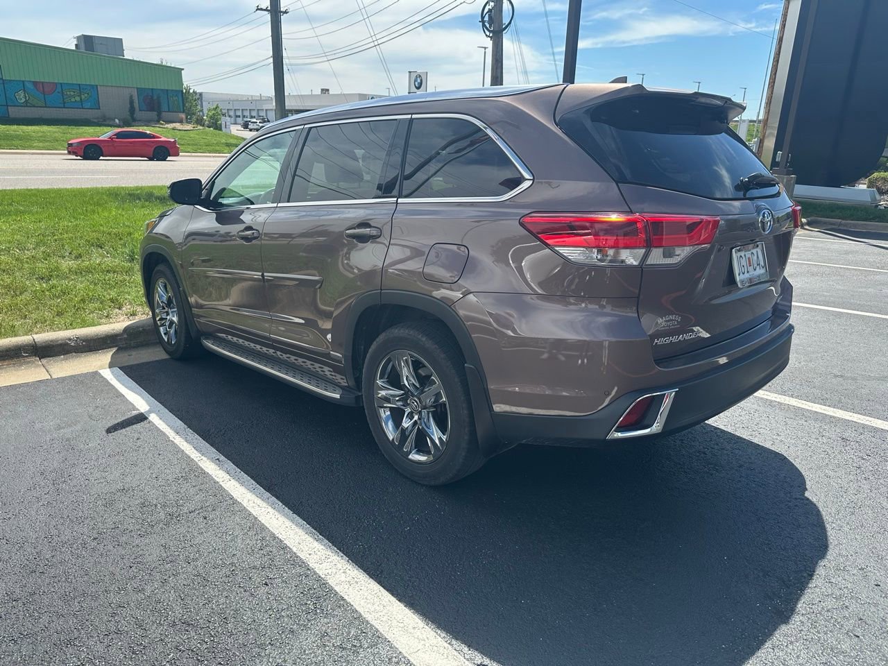 Used 2018 Toyota Highlander Limited Platinum FWD image 5
