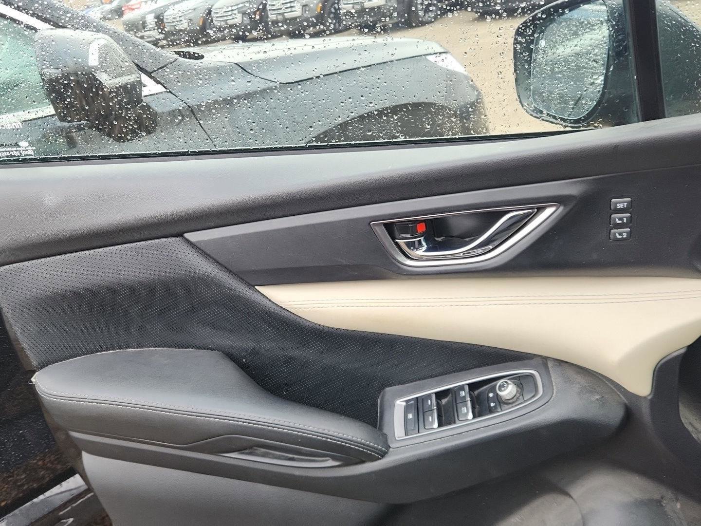 Used 2021 Subaru Ascent Limited w/ Technology Package image 12