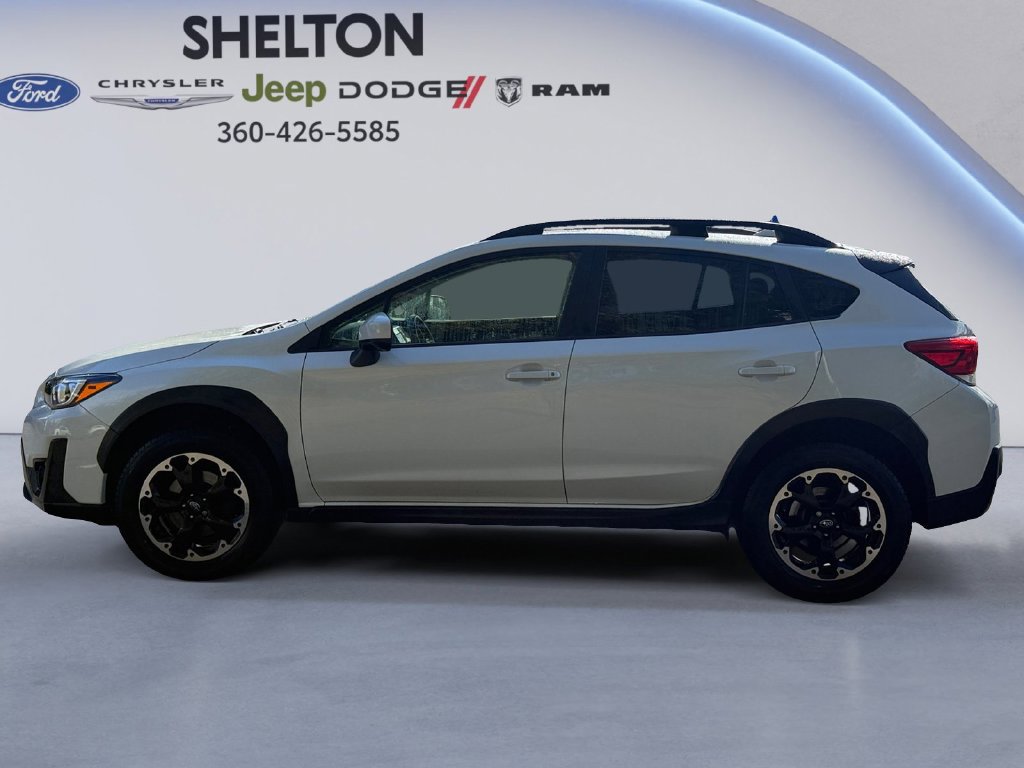 Used 2022 Subaru Crosstrek 2.0i Premium w/ Moonroof Package AWD/4WD image 3