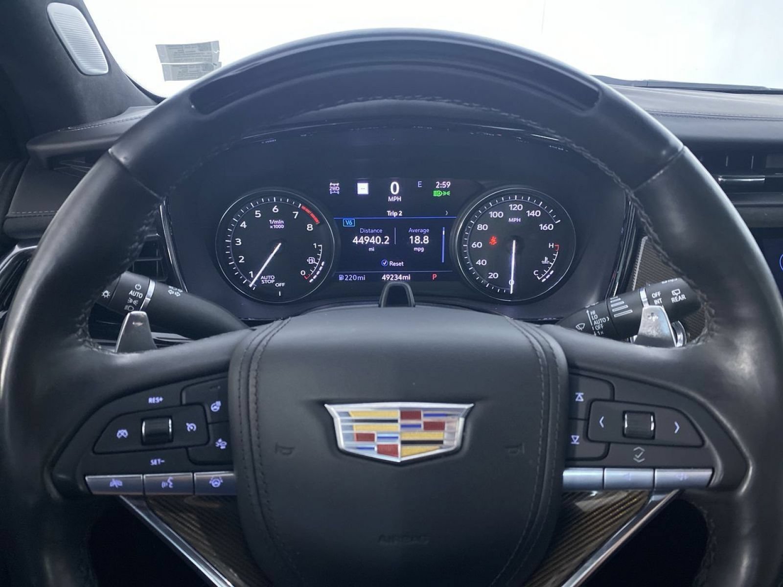 Certified 2023 Cadillac XT6 Sport w/ Platinum Package AWD/4WD image 3