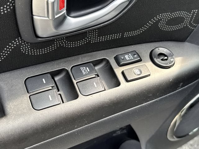 Used 2012 Kia Soul + FWD image 21