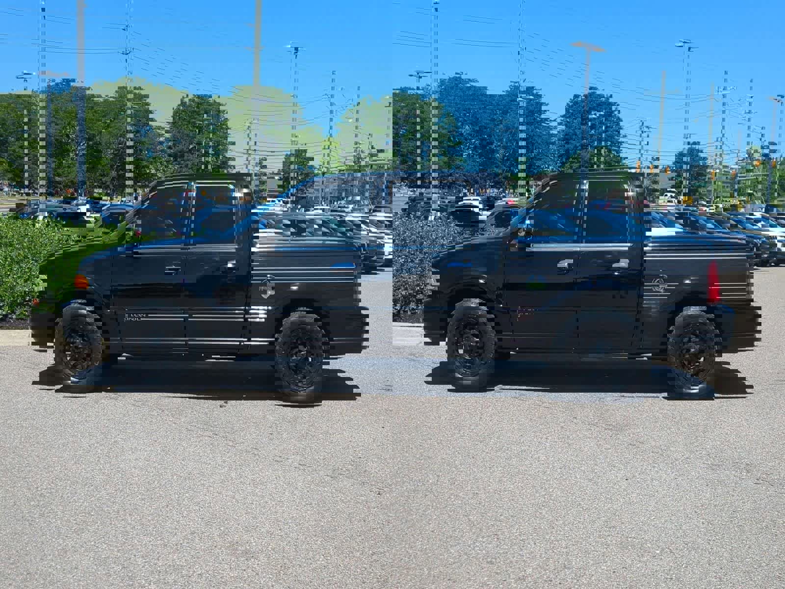 Used 2002 Lincoln Blackwood image 5