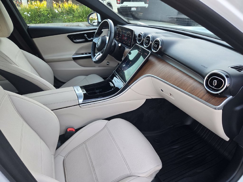 Used 2024 Mercedes-Benz C 300 4MATIC Sedan image 19