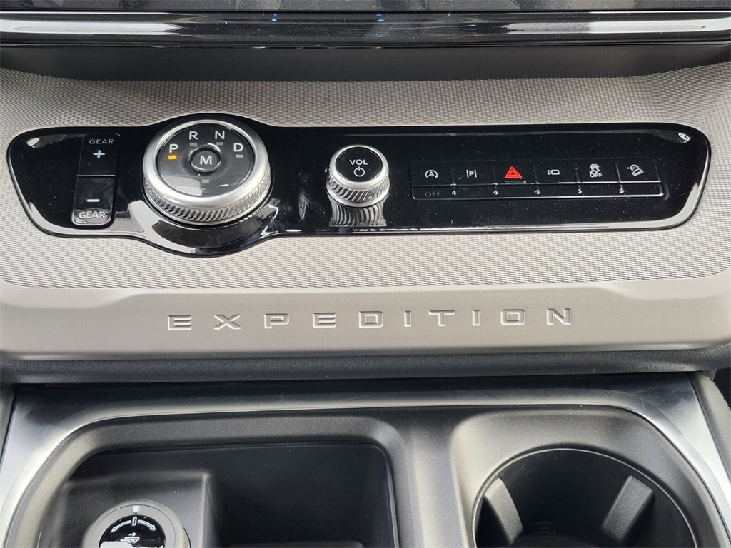 New 2026 Ford Expedition Max Active image 20