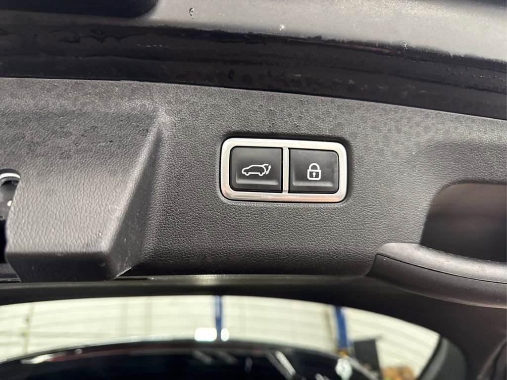 Used 2021 Kia Sorento EX w/ EX AWD X-Line Package image 14