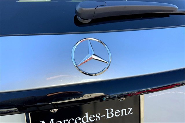 Used 2025 Mercedes-Benz GLC 300 4MATIC image 28