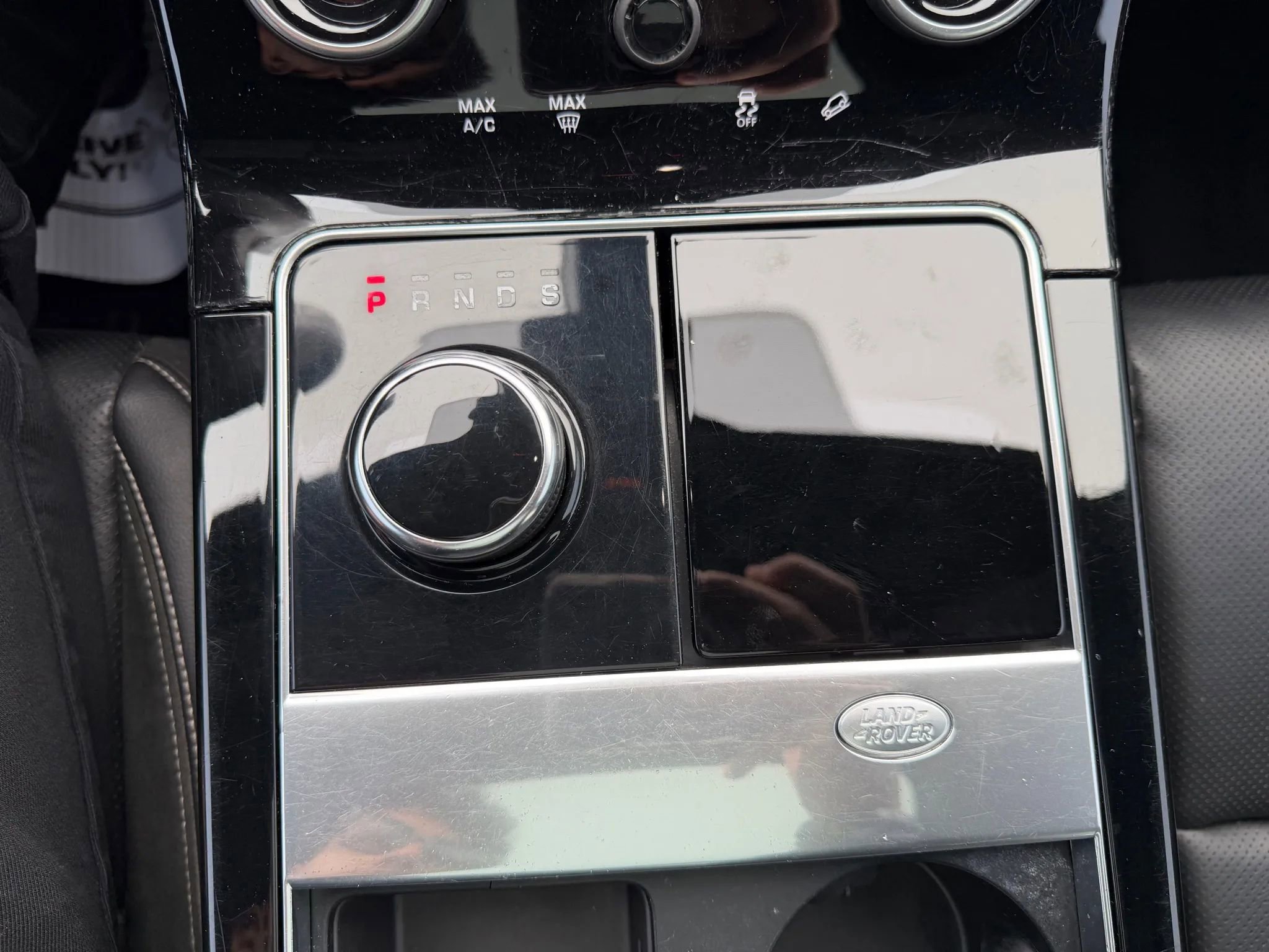 Used 2020 Land Rover Range Rover Velar S image 22