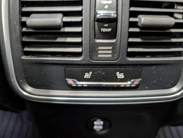 Used 2023 Porsche Macan w/ Premium Package Plus image 12