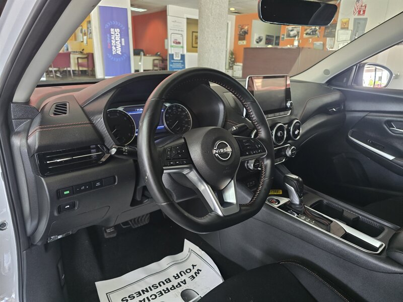 Used 2025 Nissan Sentra SR FWD image 8