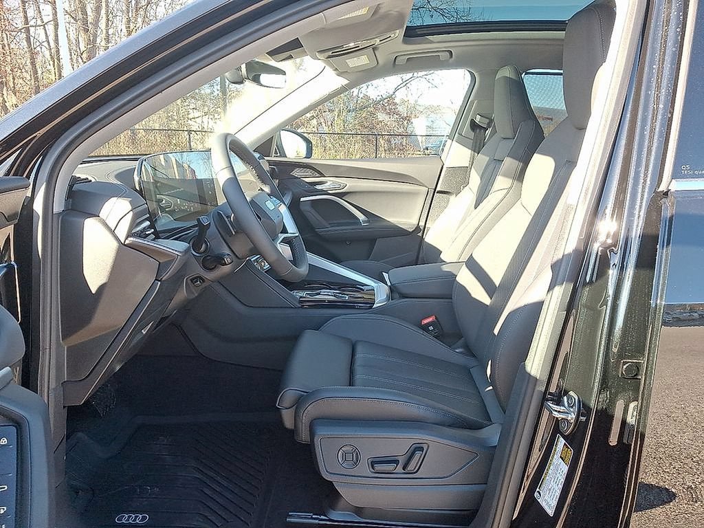 Used 2025 Audi Q5 Premium Plus AWD/4WD image 6