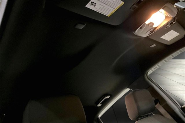 Certified 2023 Chevrolet Colorado W/T w/ Technology Package image 18