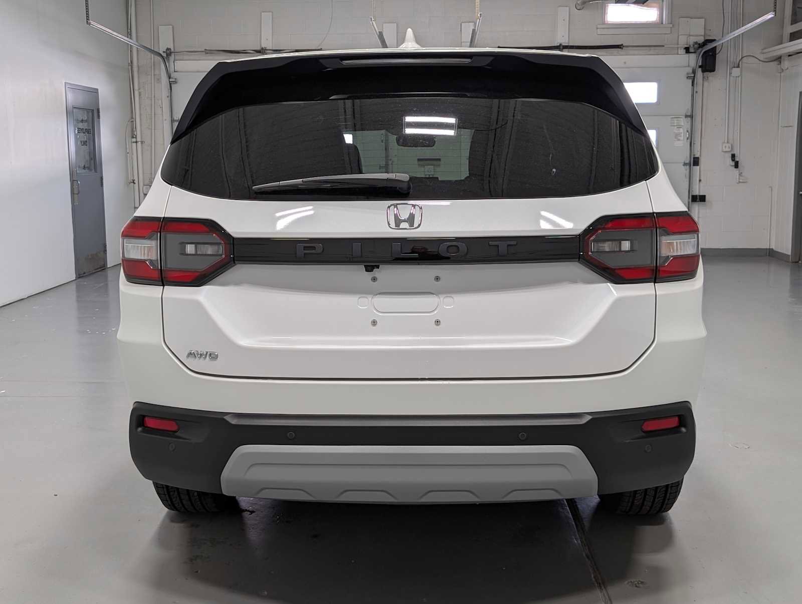 Used 2023 Honda Pilot EX-L image 9