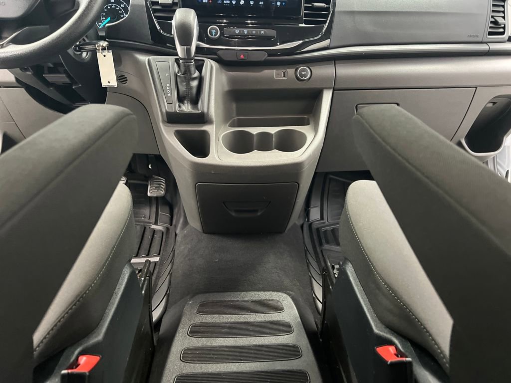 Used 2023 Ford Transit 350 XLT image 32