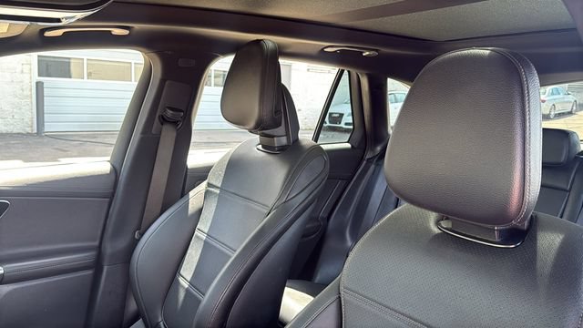 Certified 2025 Mercedes-Benz GLC 300 4MATIC image 25