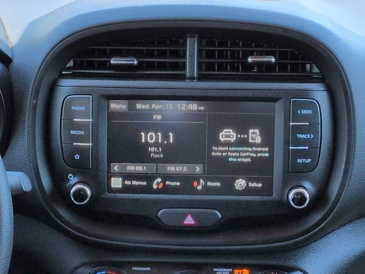 Used 2025 Kia Soul LX image 18