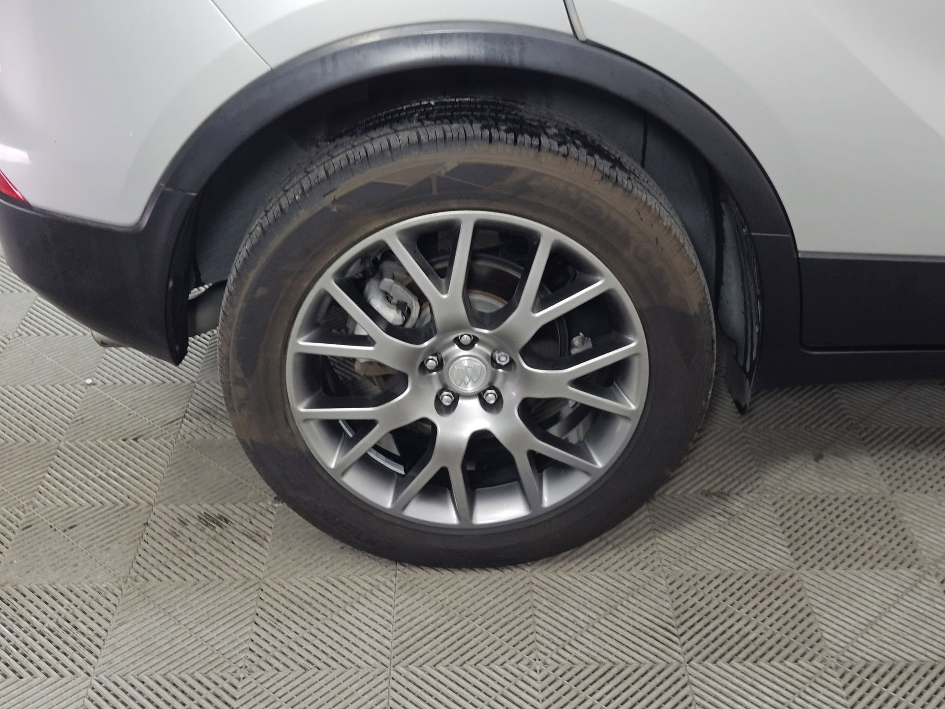 Used 2018 Buick Encore Sport Touring FWD image 10