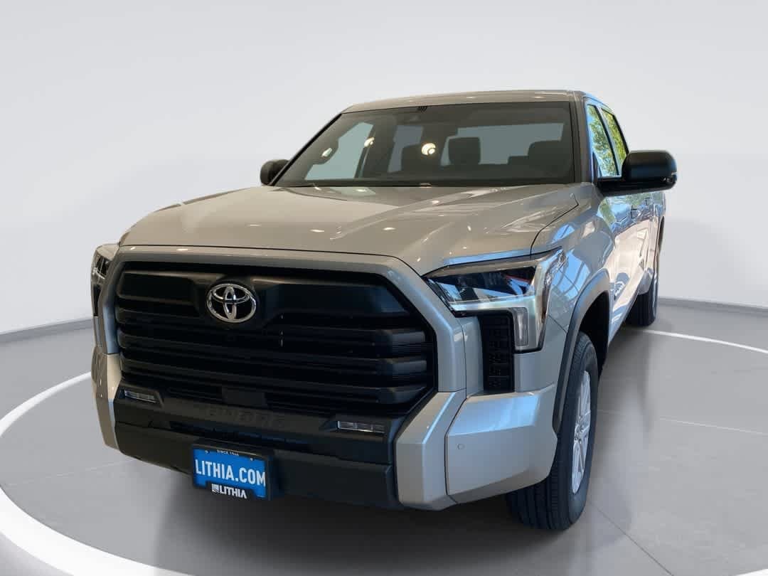 New 2026 Toyota Tundra SR5 w/ SR5 Premium Package