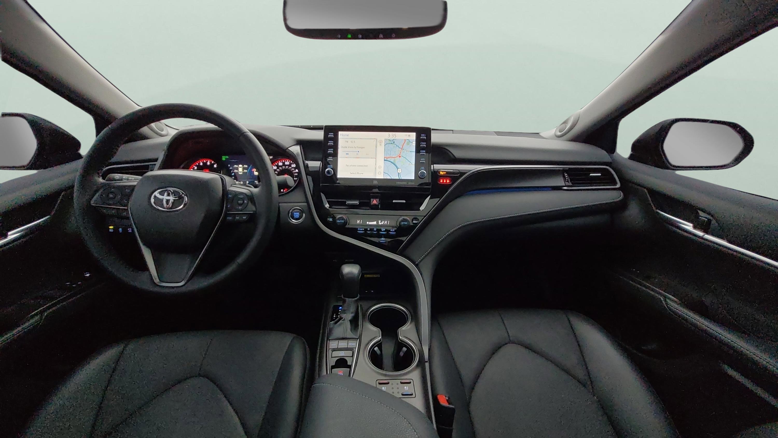 Used 2023 Toyota Camry XSE image 15