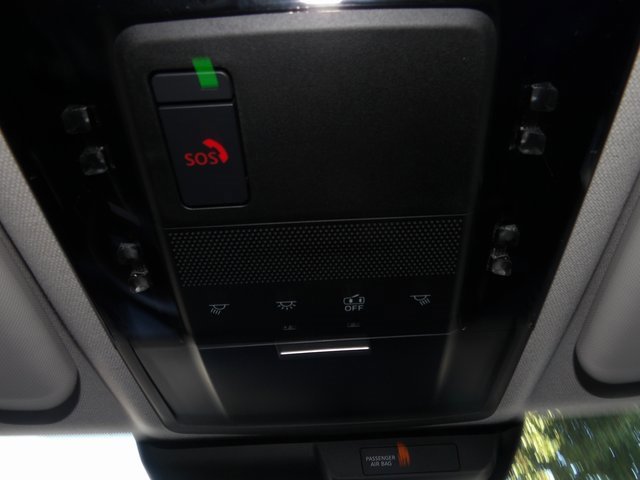 New 2025 Mitsubishi Outlander SE image 28