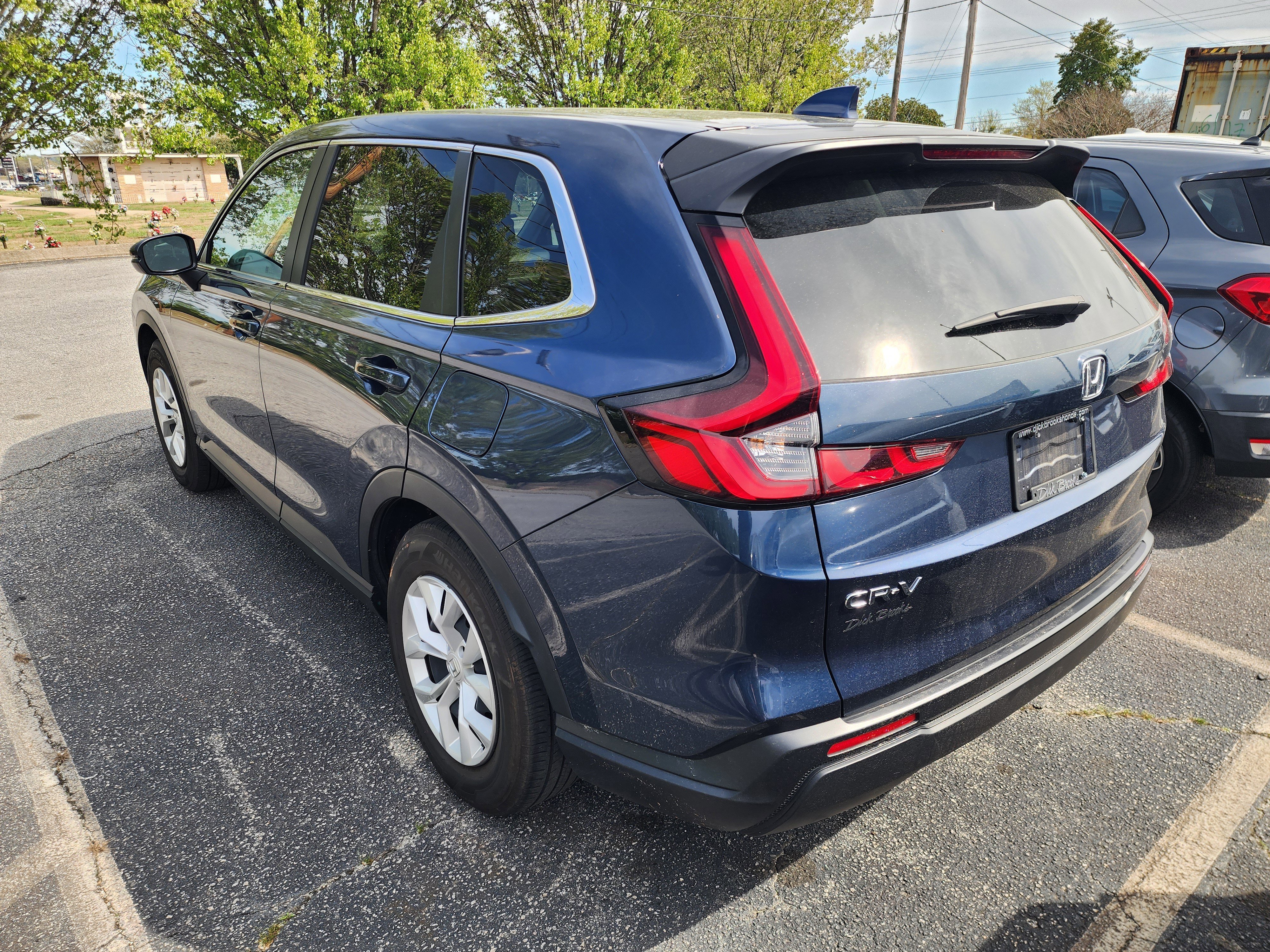 Used 2025 Honda CR-V LX image 4