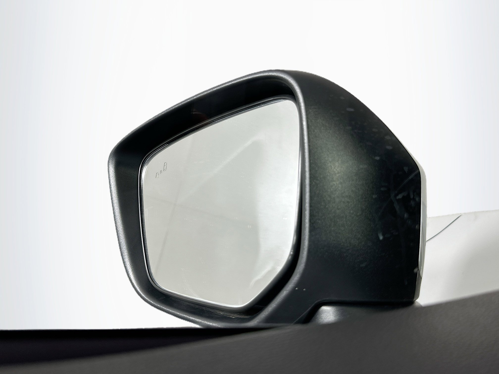Used 2024 Mitsubishi Eclipse Cross SEL AWD/4WD image 16