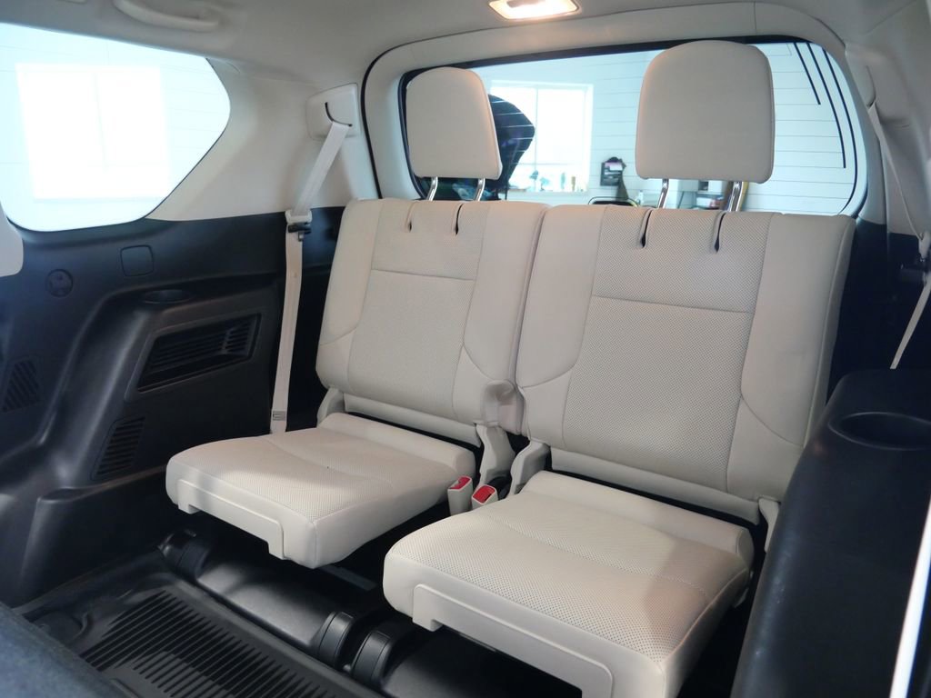 Certified 2021 Lexus GX 460 Premium w/ Premium Package AWD/4WD image 29