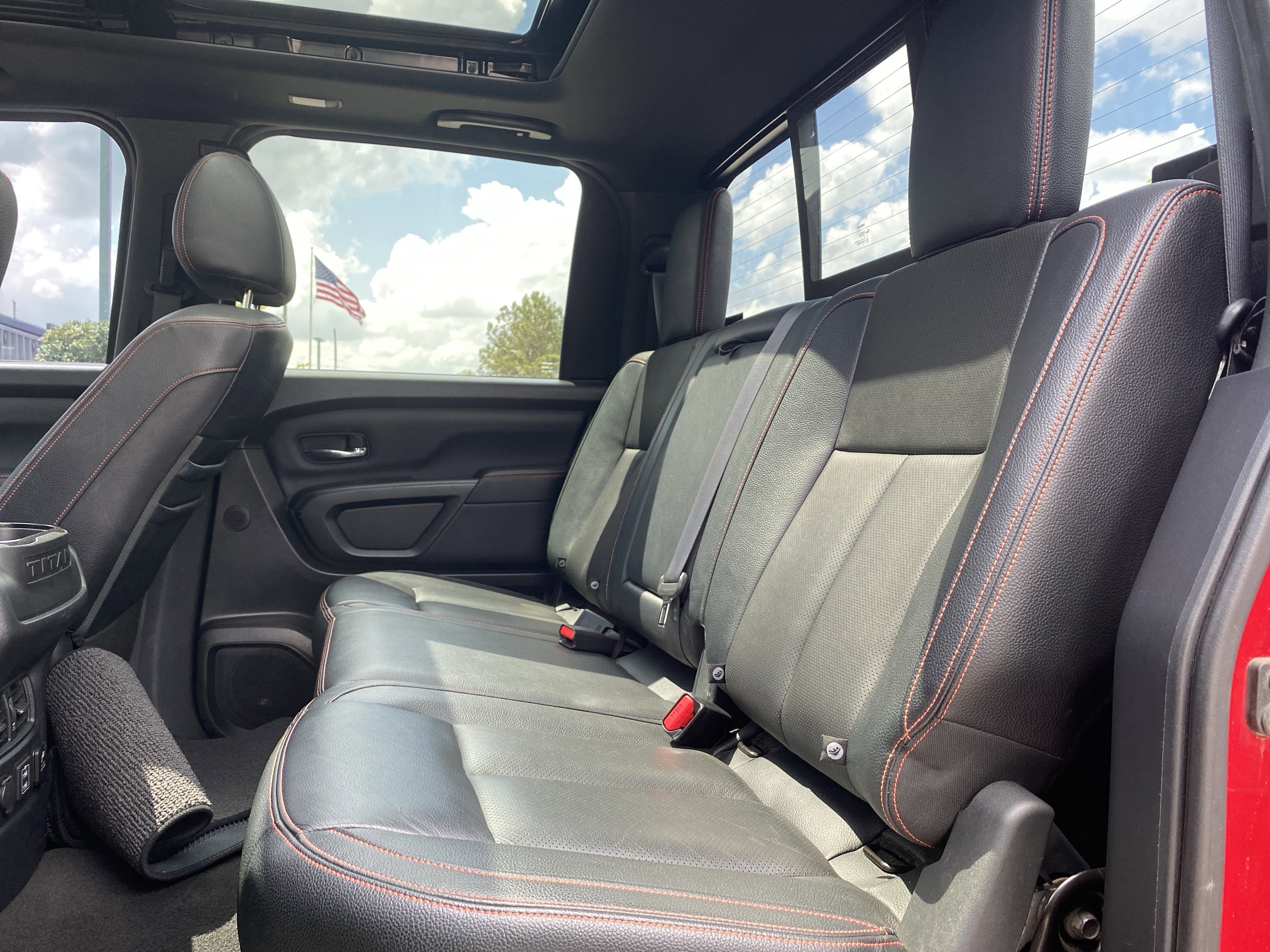 Used 2020 Nissan Titan PRO-4X image 8