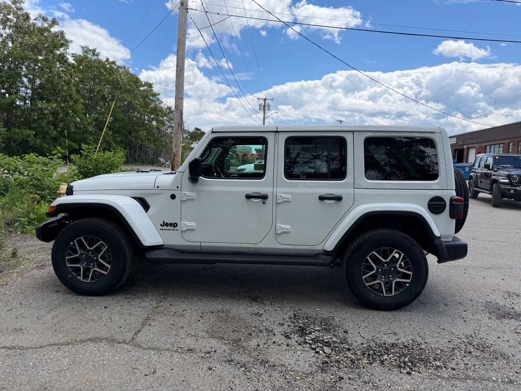 New 2026 Jeep Wrangler Unlimited Sahara AWD/4WD image 2
