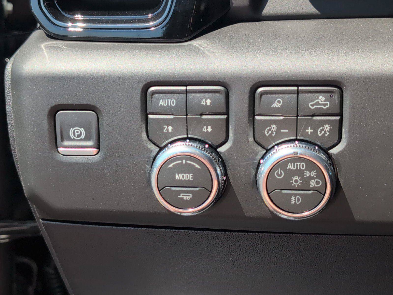New 2026 GMC Sierra 2500 AT4 w/ AT4 Premium Plus Package AWD/4WD image 30