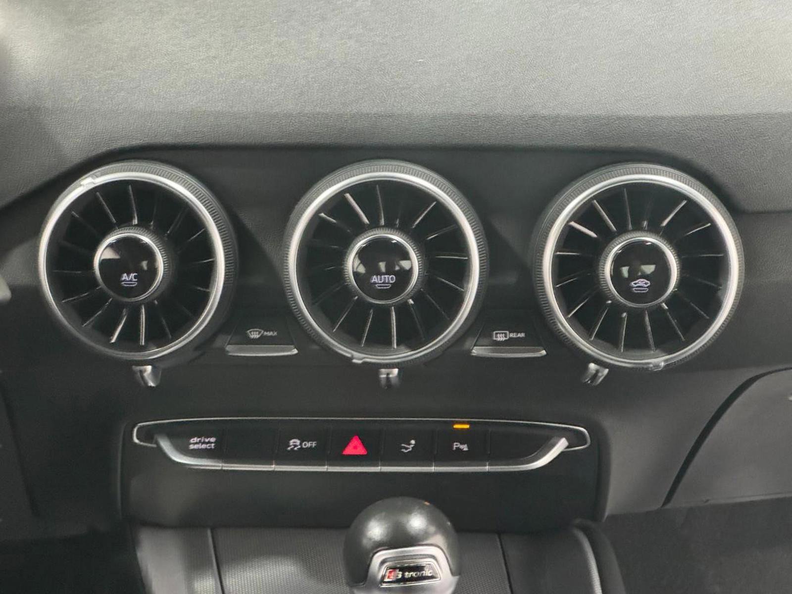 Used 2018 Audi TT 2.0T w/ Technology Package image 12