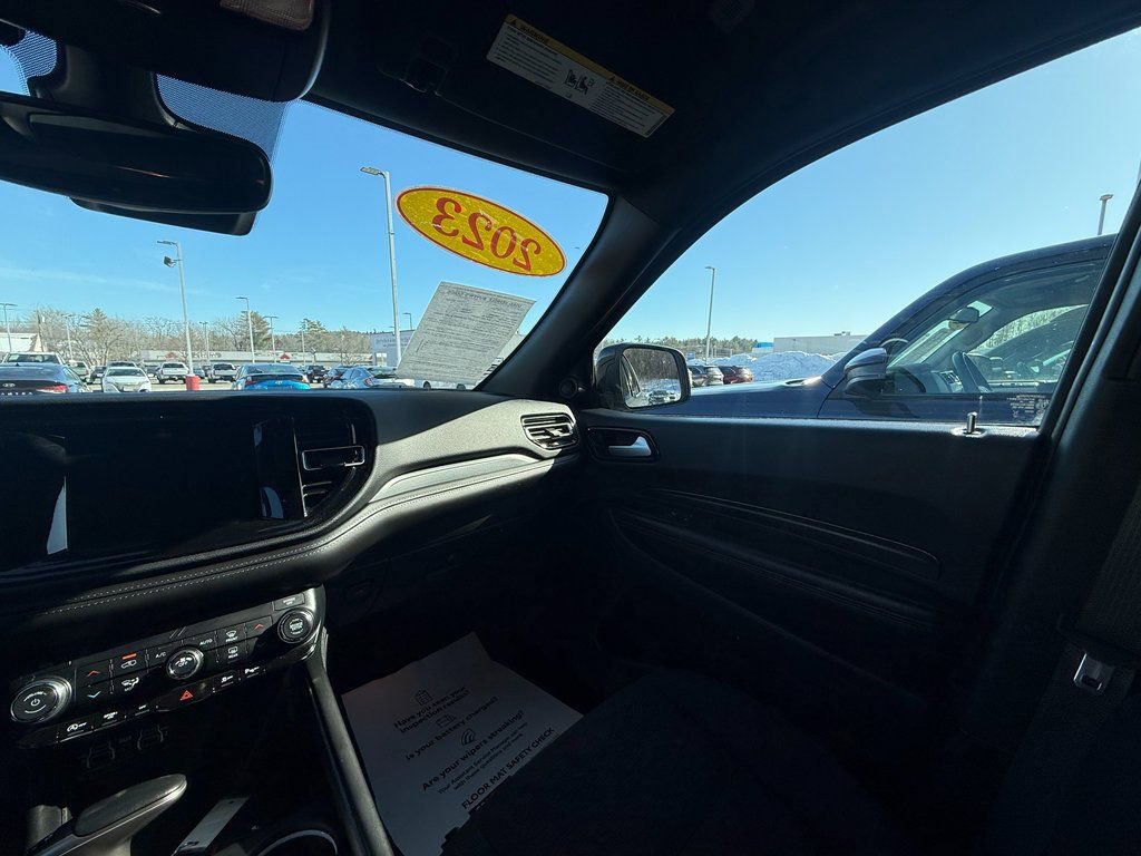 Used 2023 Dodge Durango SXT Launch Edition image 11