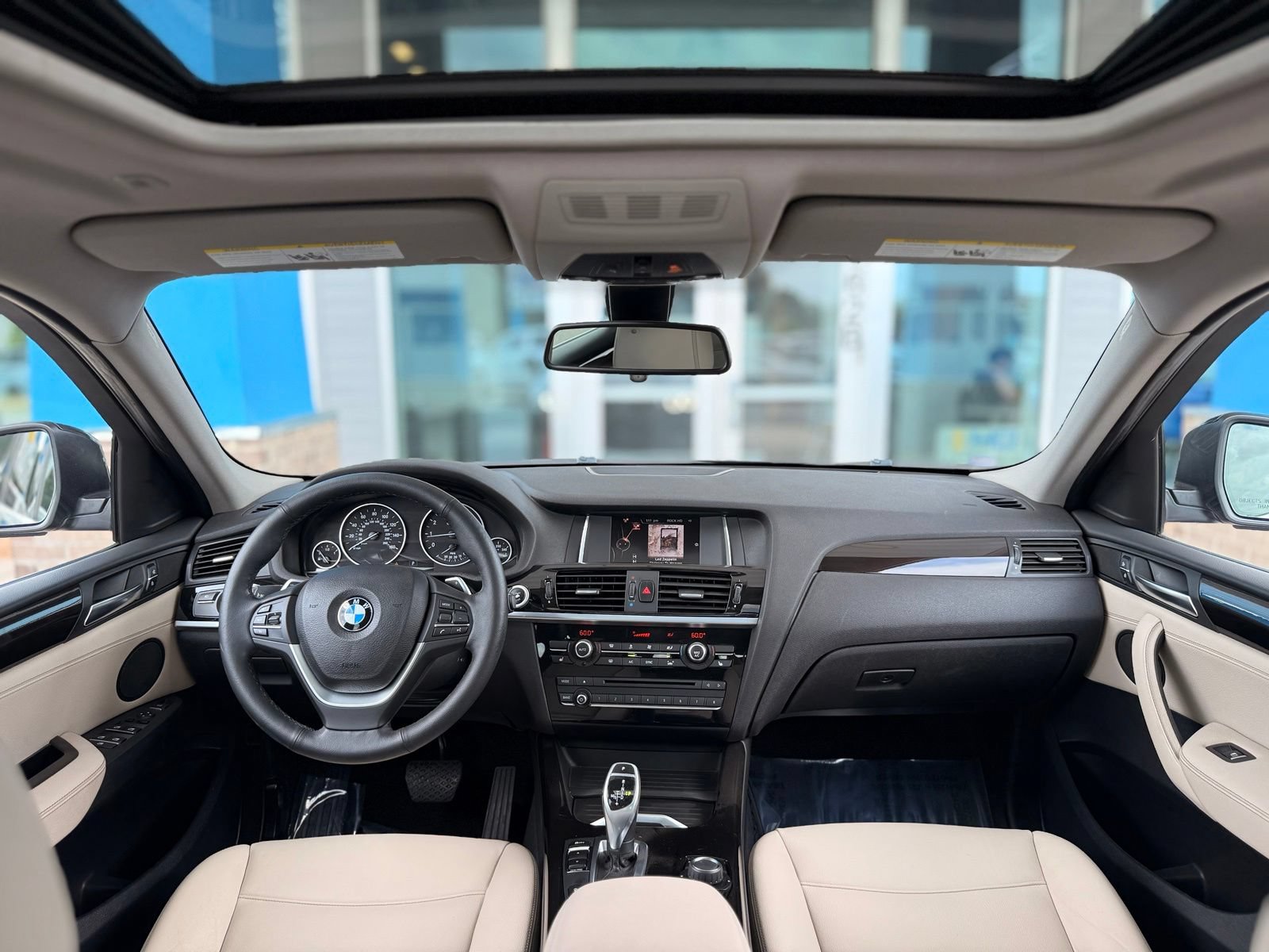 Used 2015 BMW X4 xDrive28i AWD/4WD image 2