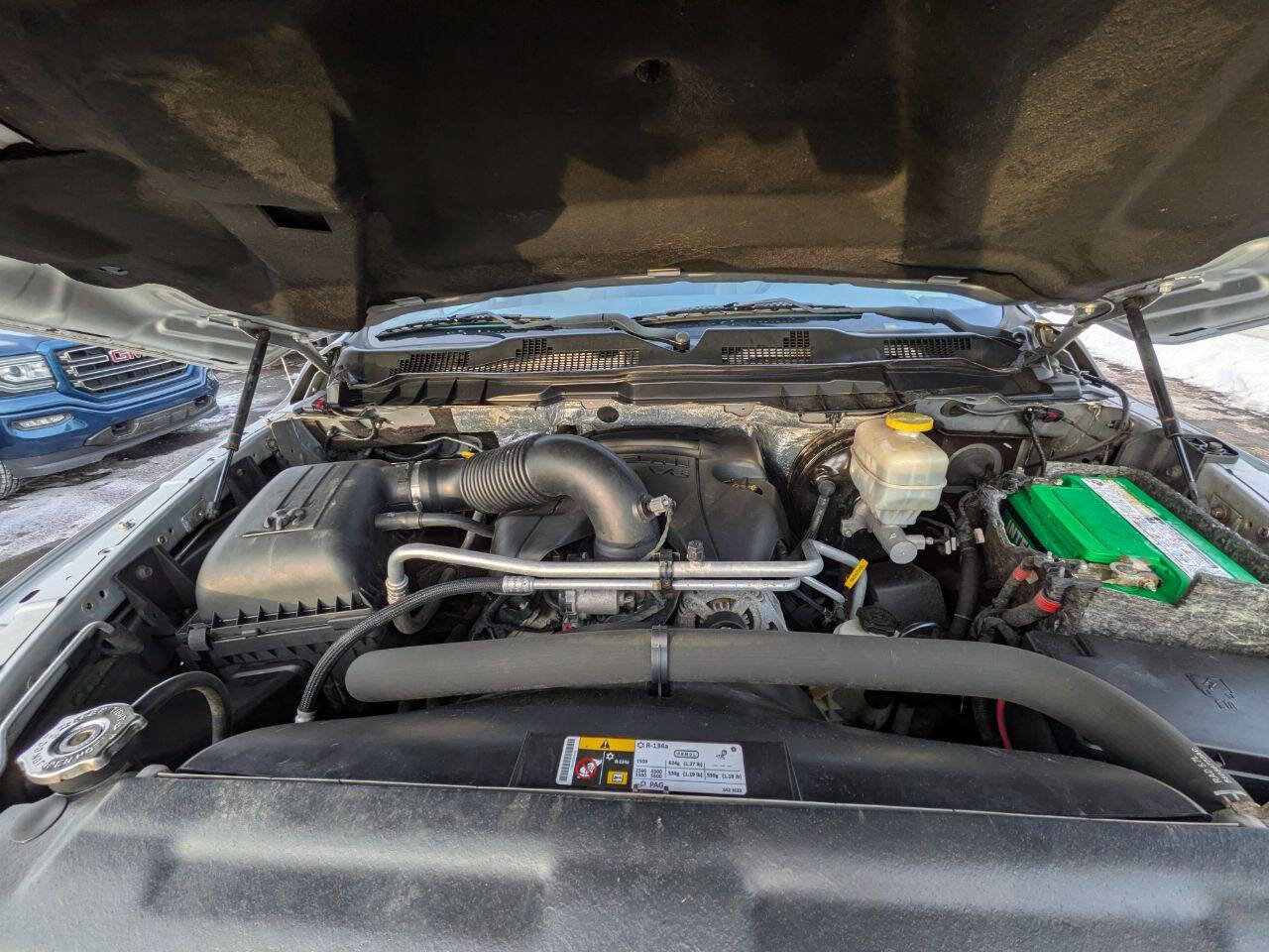 Used 2016 RAM 2500 SLT image 12