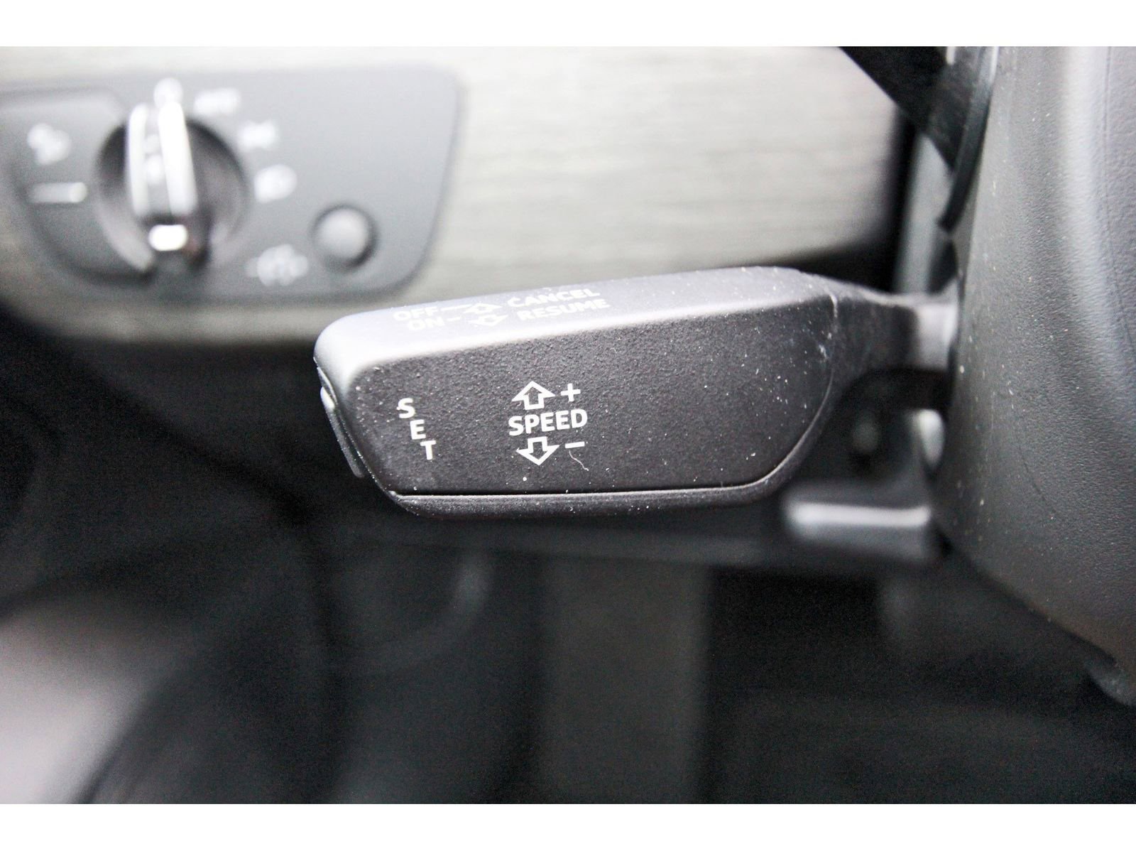 Used 2018 Audi A4 2.0T Ultra Premium Plus w/ Premium Plus Package image 18