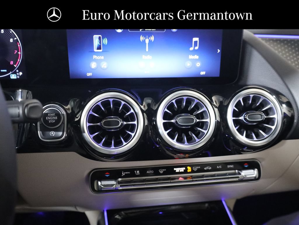 Used 2026 Mercedes-Benz GLA 250 4MATIC image 19