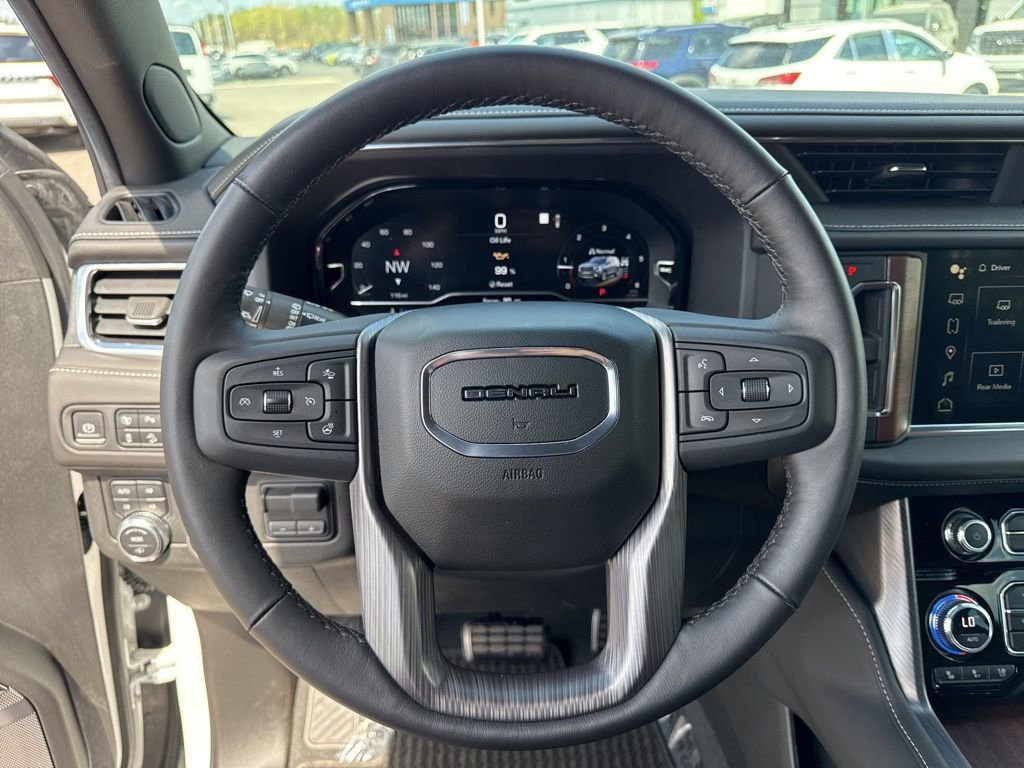 Used 2023 GMC Yukon Denali Ultimate image 17