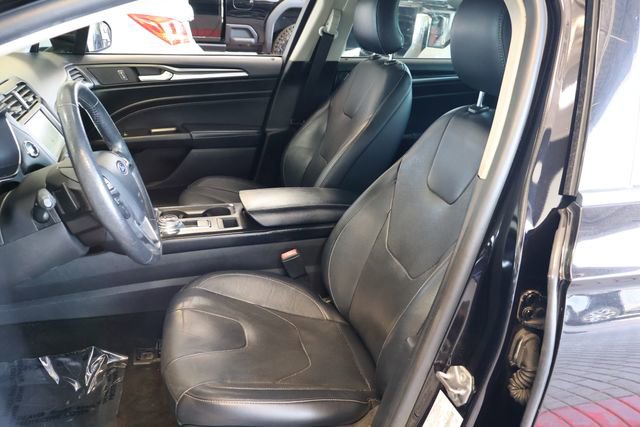 Used 2019 Ford Fusion Titanium AWD/4WD image 14