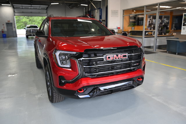 New 2026 GMC Terrain AT4 w/ LPO, Floor Liner Package AWD/4WD image 3