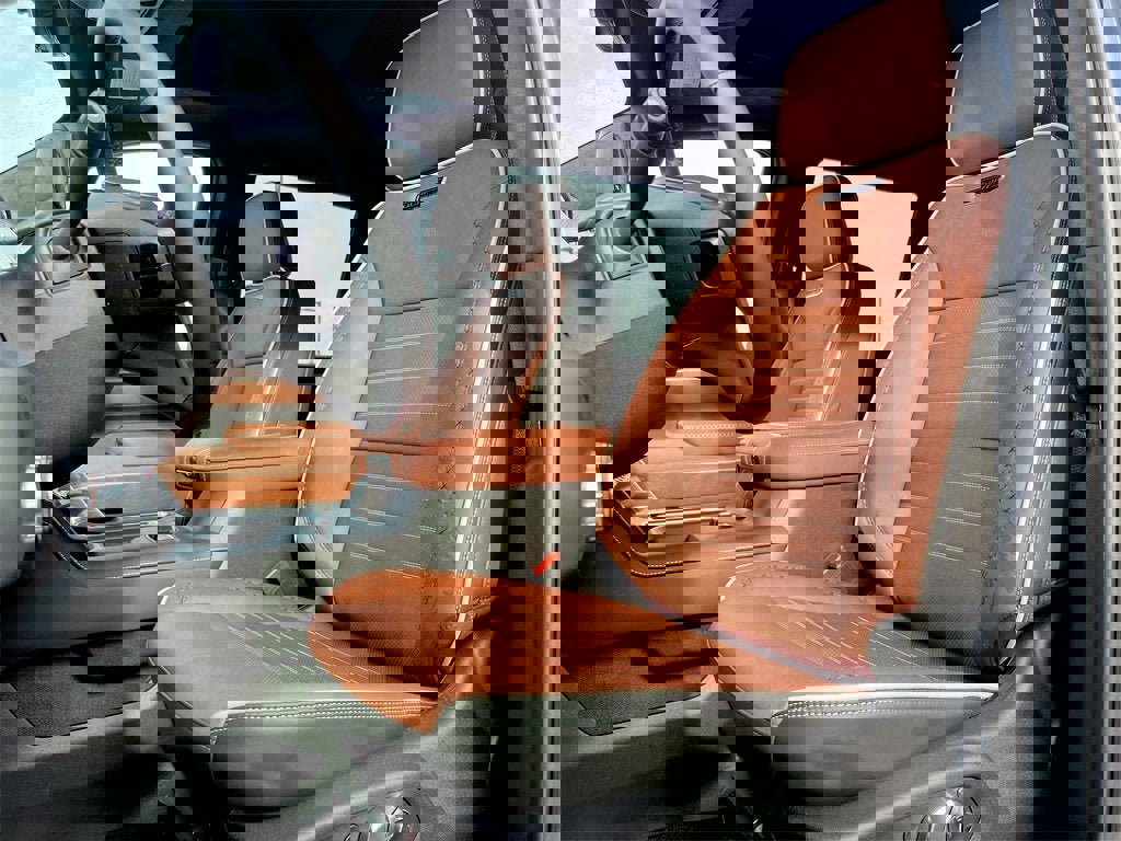 New 2025 GMC Sierra 3500 Denali Ultimate image 17