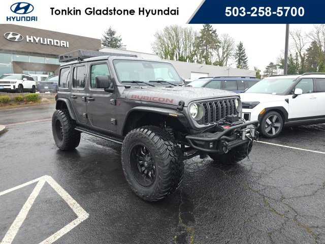 Used 2025 Jeep Wrangler Unlimited Rubicon image 2