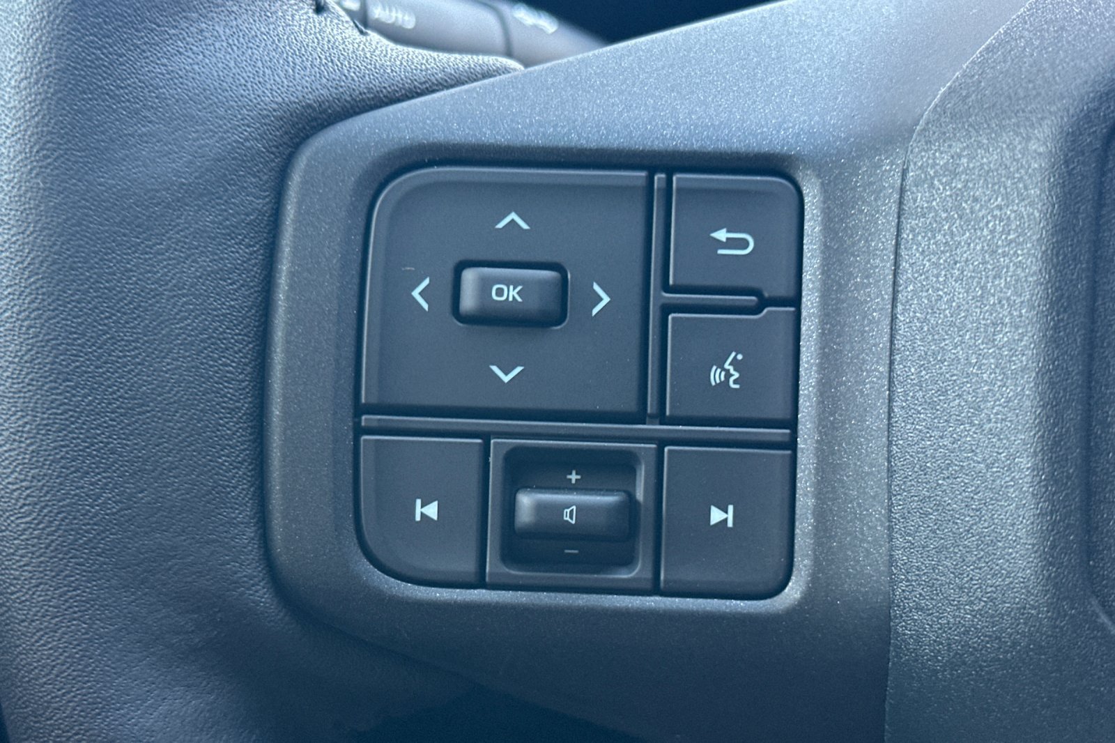 New 2026 Toyota RAV4 XSE AWD/4WD image 28