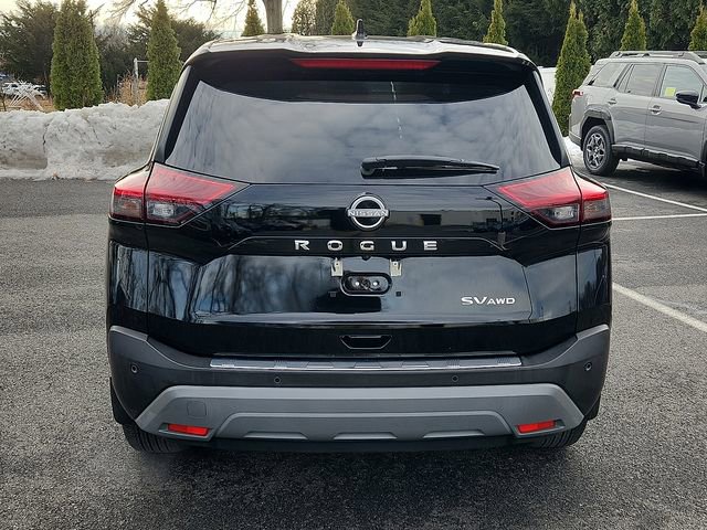 Used 2022 Nissan Rogue SV image 5