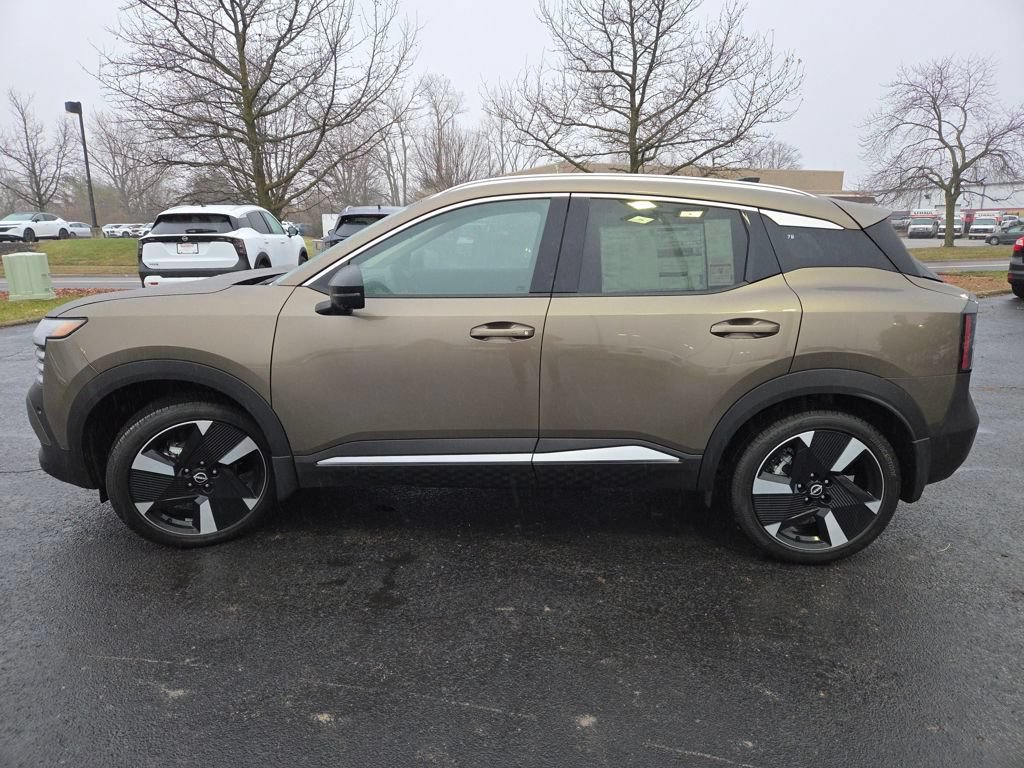New 2026 Nissan Kicks SR w/ SR Premium Package AWD/4WD image 5