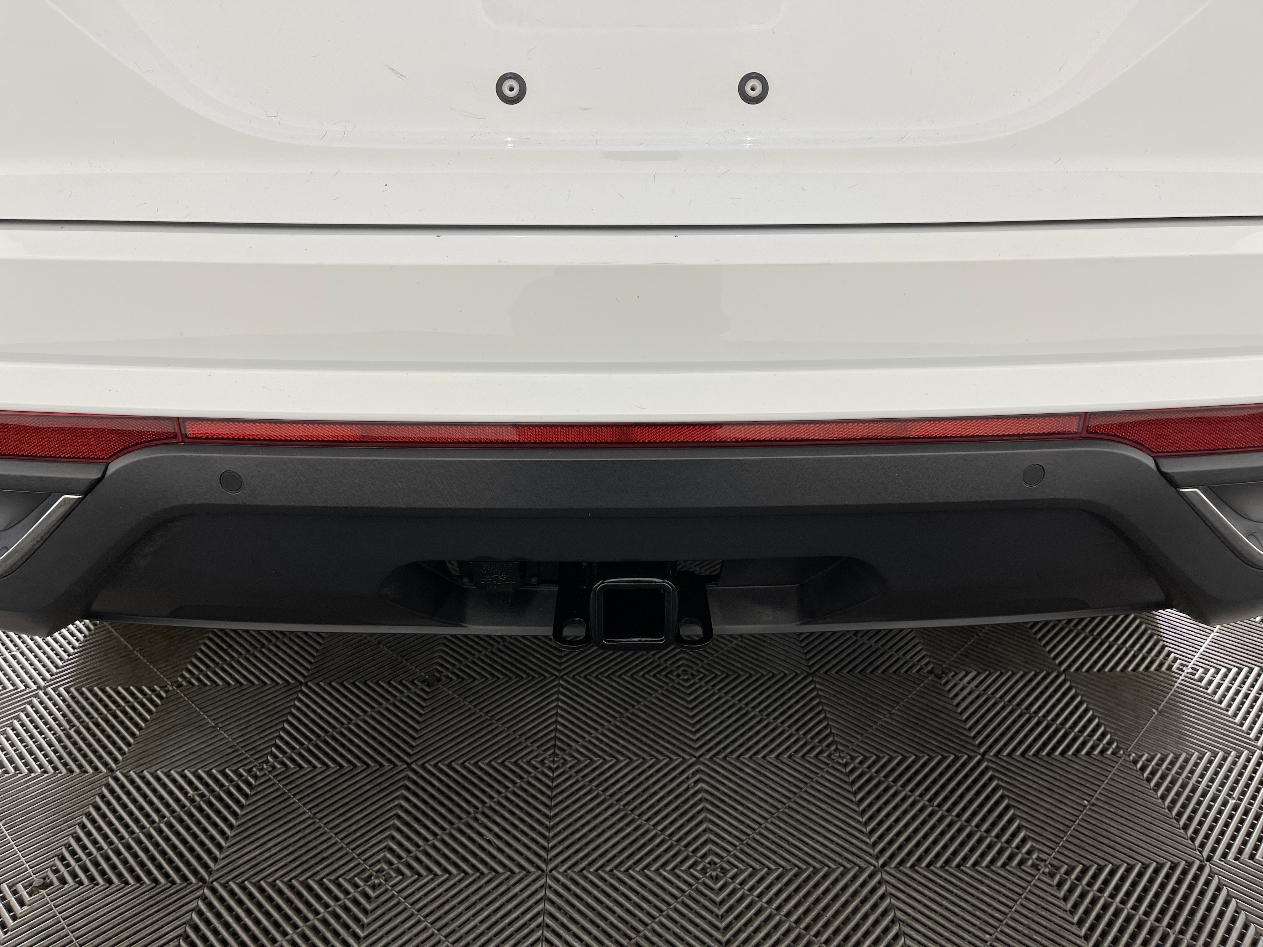 Used 2020 Volkswagen Atlas Cross Sport SE w/ Panoramic Sunroof Package image 8