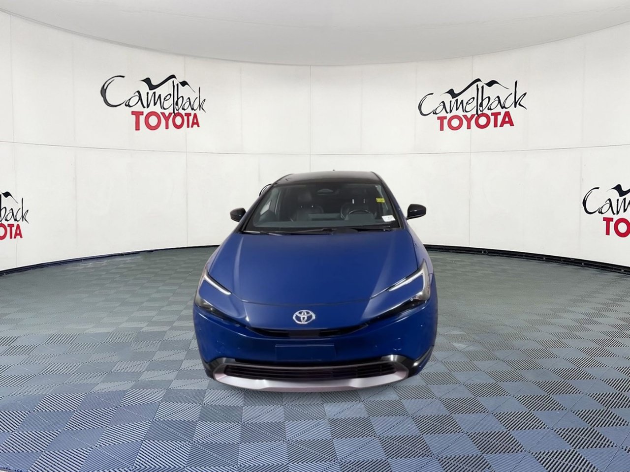 Used 2024 Toyota Prius Limited FWD image 5