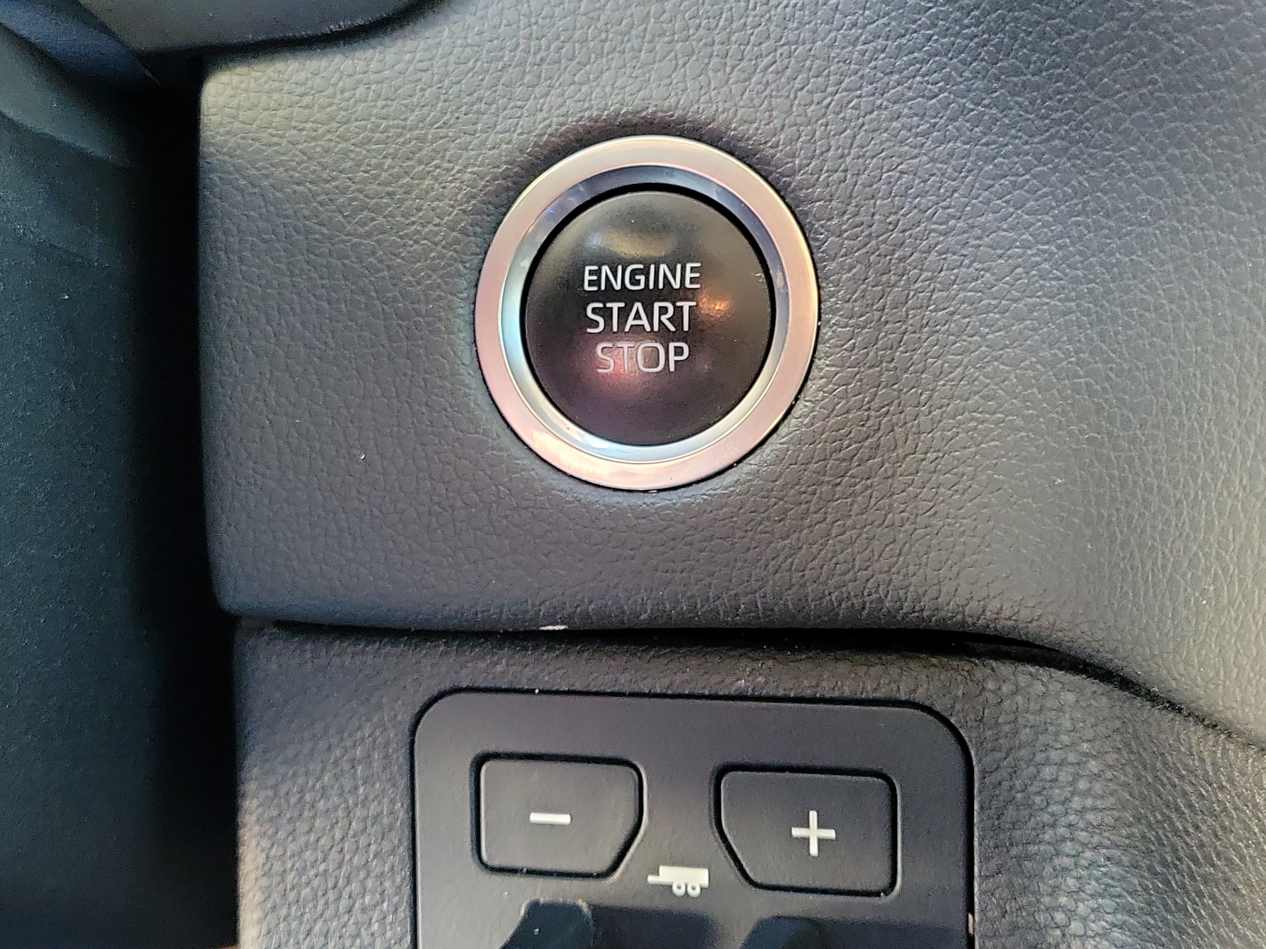 Used 2023 Toyota Tundra Limited AWD/4WD image 28