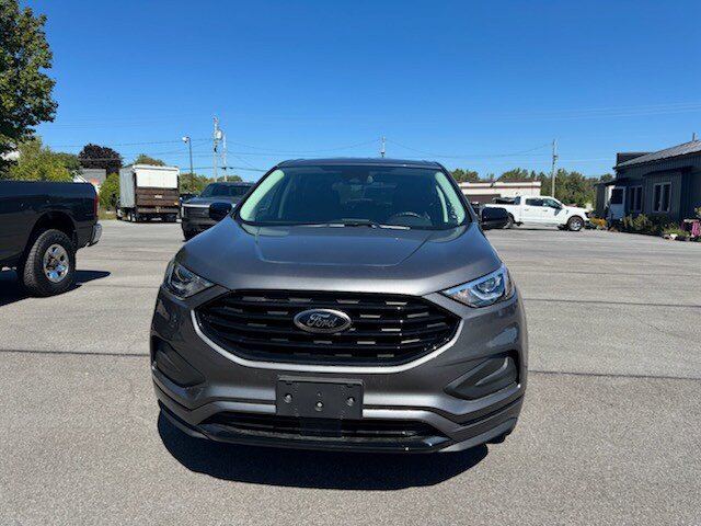 New 2023 Ford Edge SE w/ Black Appearance Package AWD/4WD image 3